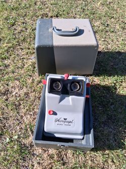 Airequipt Stereo Theater WILL WORK */ WITH CASE - Classic Vintage Not Tested...asking $50.00