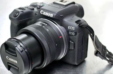 Canon EOS R10 24MP Mirrorless Camera
