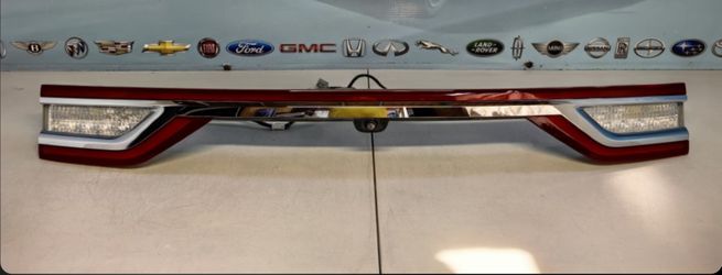 2017-2020 LINCOLN CONTINENTAL TRUNK CENTER LAMP