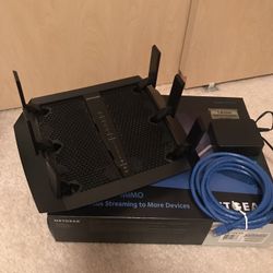NETGEAR Nighthawk X6S AC3000 Tri-Band WiFi Router 