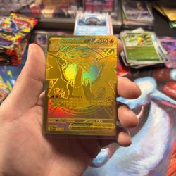Gold HYPERRARE Charizard