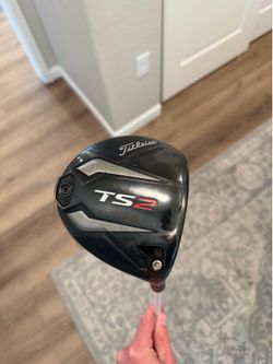 Men’s Titleist TS2 Golf Driver-RH w/ Upgraded X Stiff Shaft & Grip