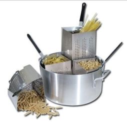 New Winco Commercial 20-Quart Pasta Cooker Set (Aluminum w/ 4 Strainers)