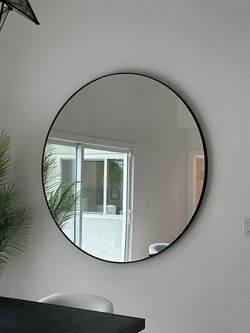 Round Mirror 