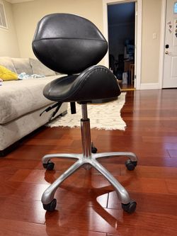 Saddle Chair