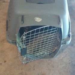 Small Travel Kennel $15 