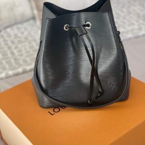 Louis Vuitton NeoNoe Epi Leather Shoulder Bag in Black