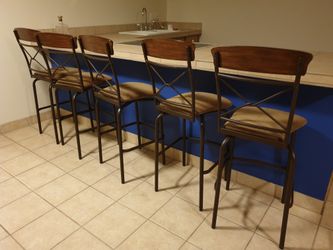 Bar stools x5