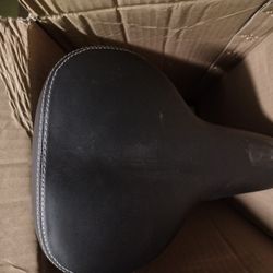 Comfort Bundles Adjustable Microfiber Large Seat For Adult Bycycle and Electric Bike 