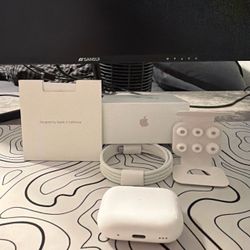Apple AirPods Pro with Accessories