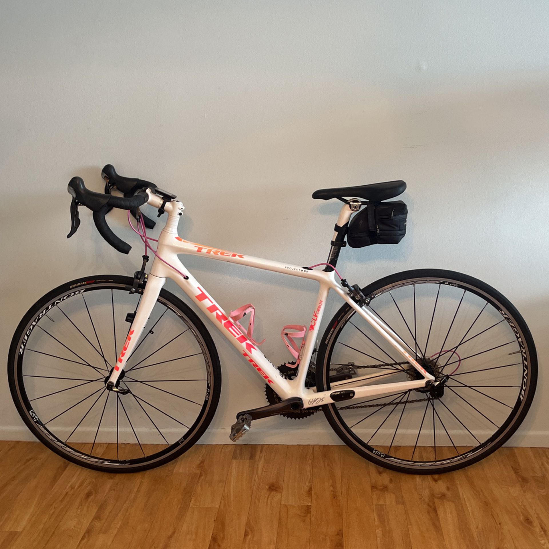 Ladies TREK CLV  Racing Bike Carbon 600 Series.****PRICE REDUCTION to $1500