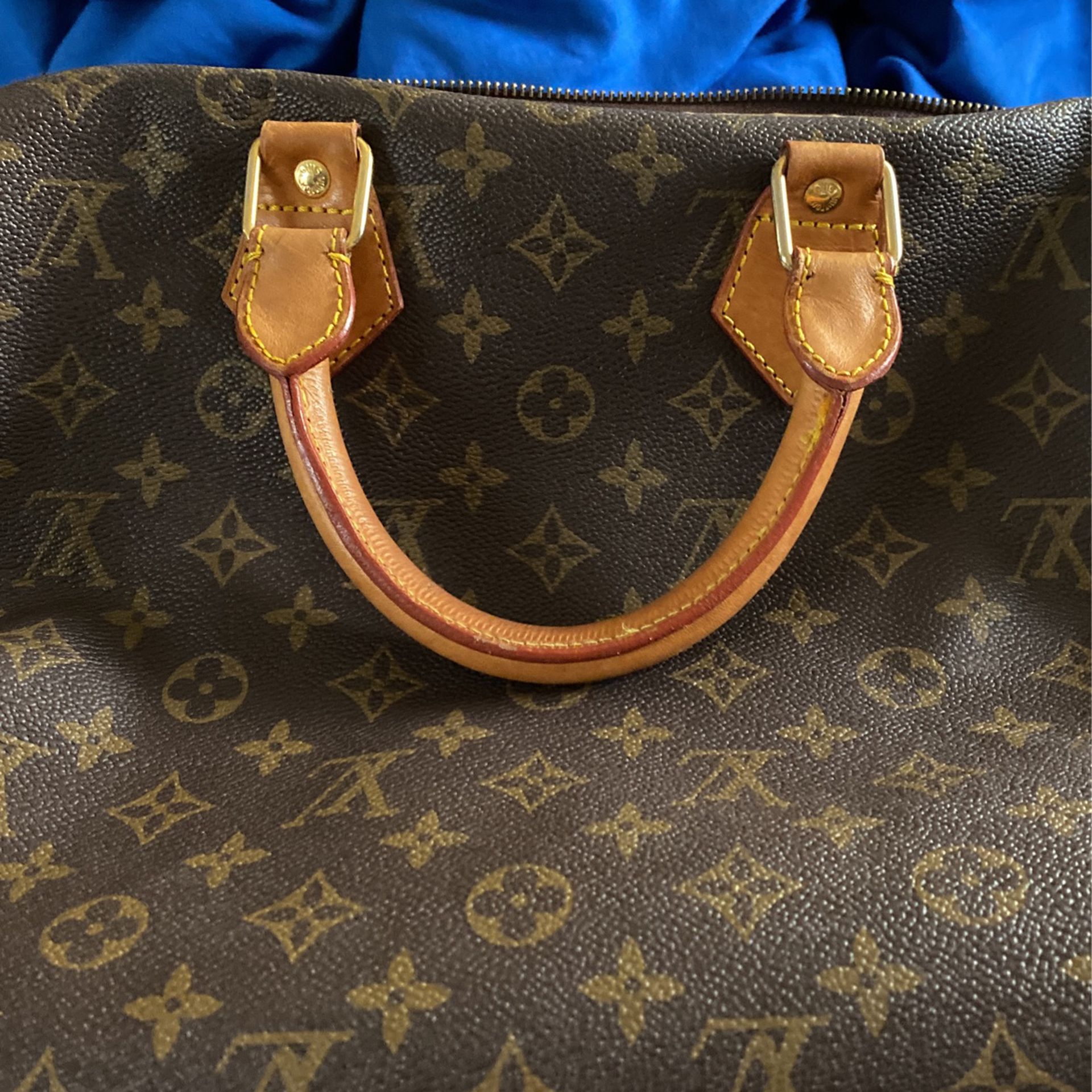 Louis Vuitton Duffle Travel Bag for Sale in Rancho Cucamonga, CA - OfferUp