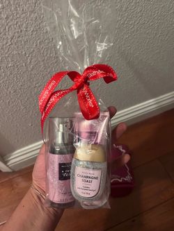 Bath and Body Works Gift Set $10
