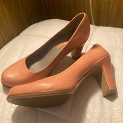 ECCO Women's Pretoria Pump Peachy nude real leather