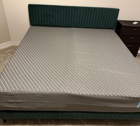 FREE Memory Foam mattress (king)