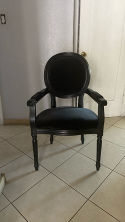  Chair 
