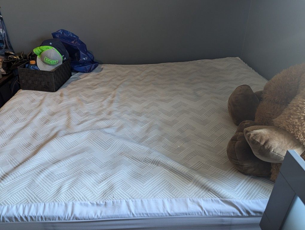 Free Cal King Mattress And Box Springs