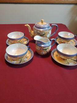 Tea Set For 4  no chips or cracks 