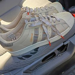 Adidas shoes super star