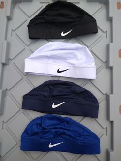 Nike Pro Skull Cap OSFM Dri-FIT Unisex Sports Beanie Fast Dry Training Cap NEW ~ Black x White x Royal / Navy Blue
