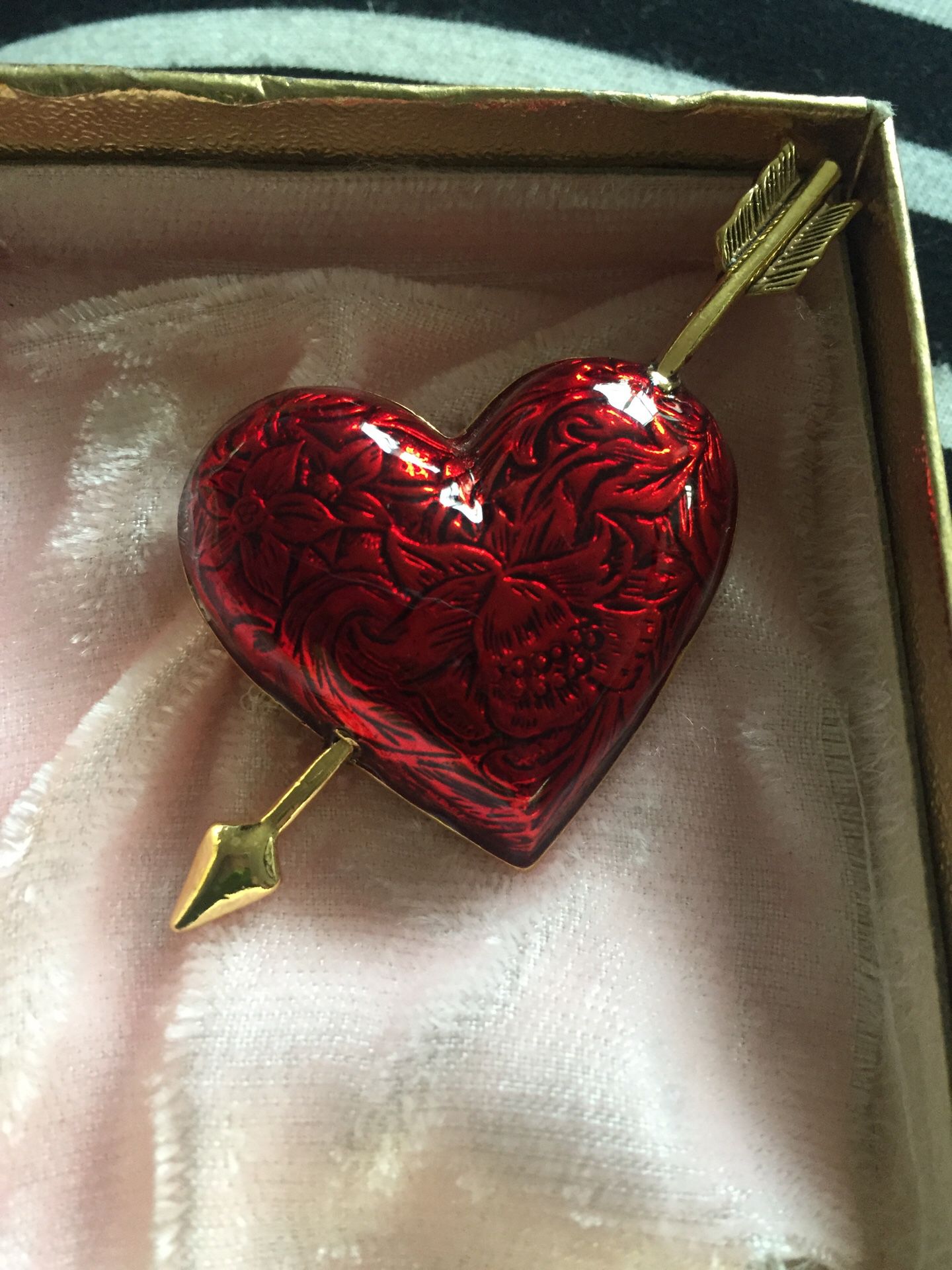 Heart brooch free to you