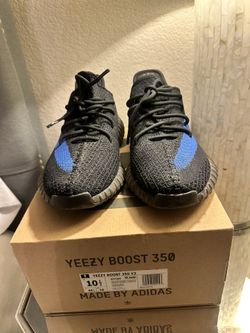 Yeezy 350 V2