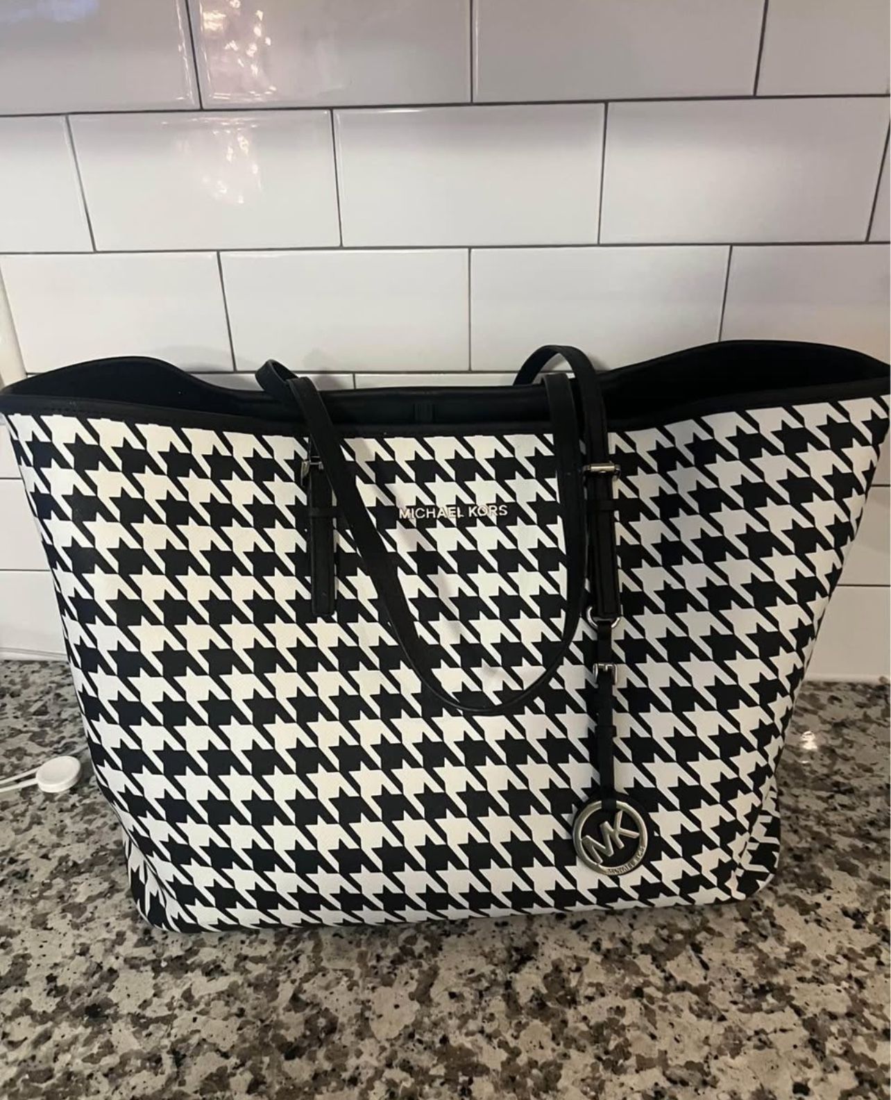 Michael Kors Houndstooth Bucket Bag Purse Tote