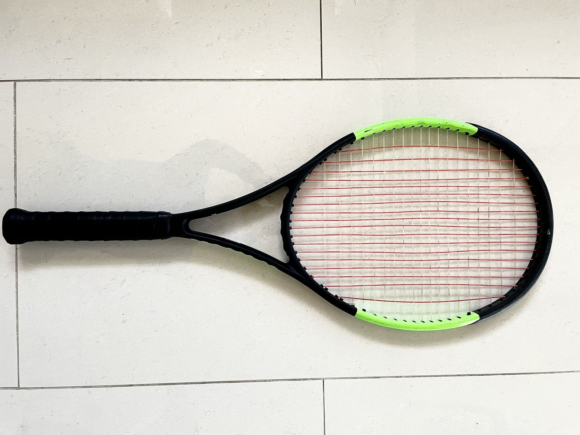 Tennis Racket Wilson Blade 104