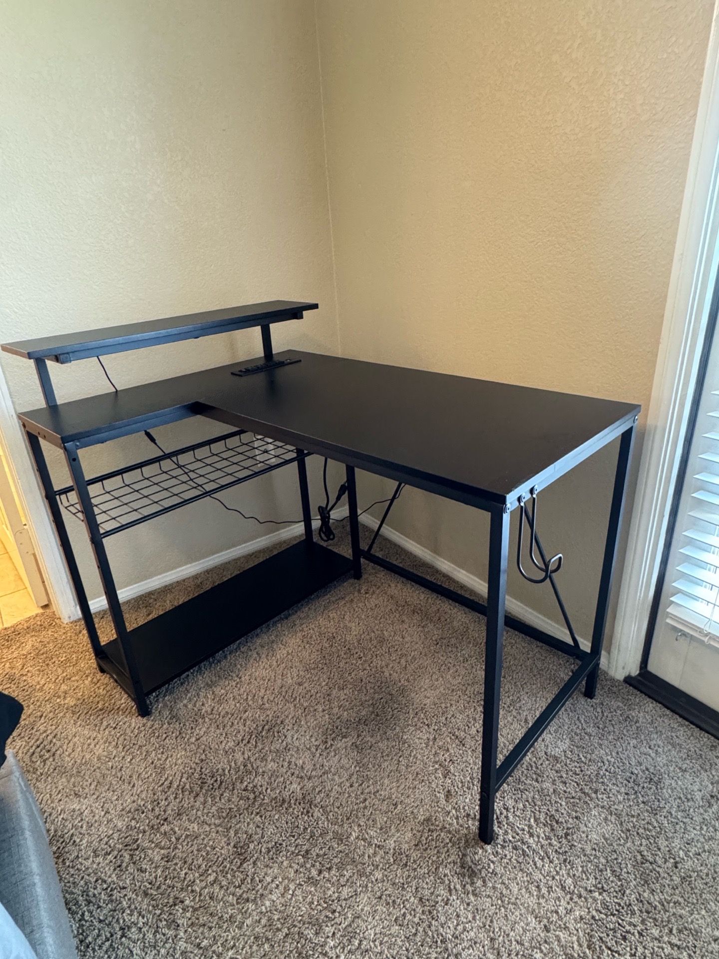 Gaming desk with led lights and power outlets
