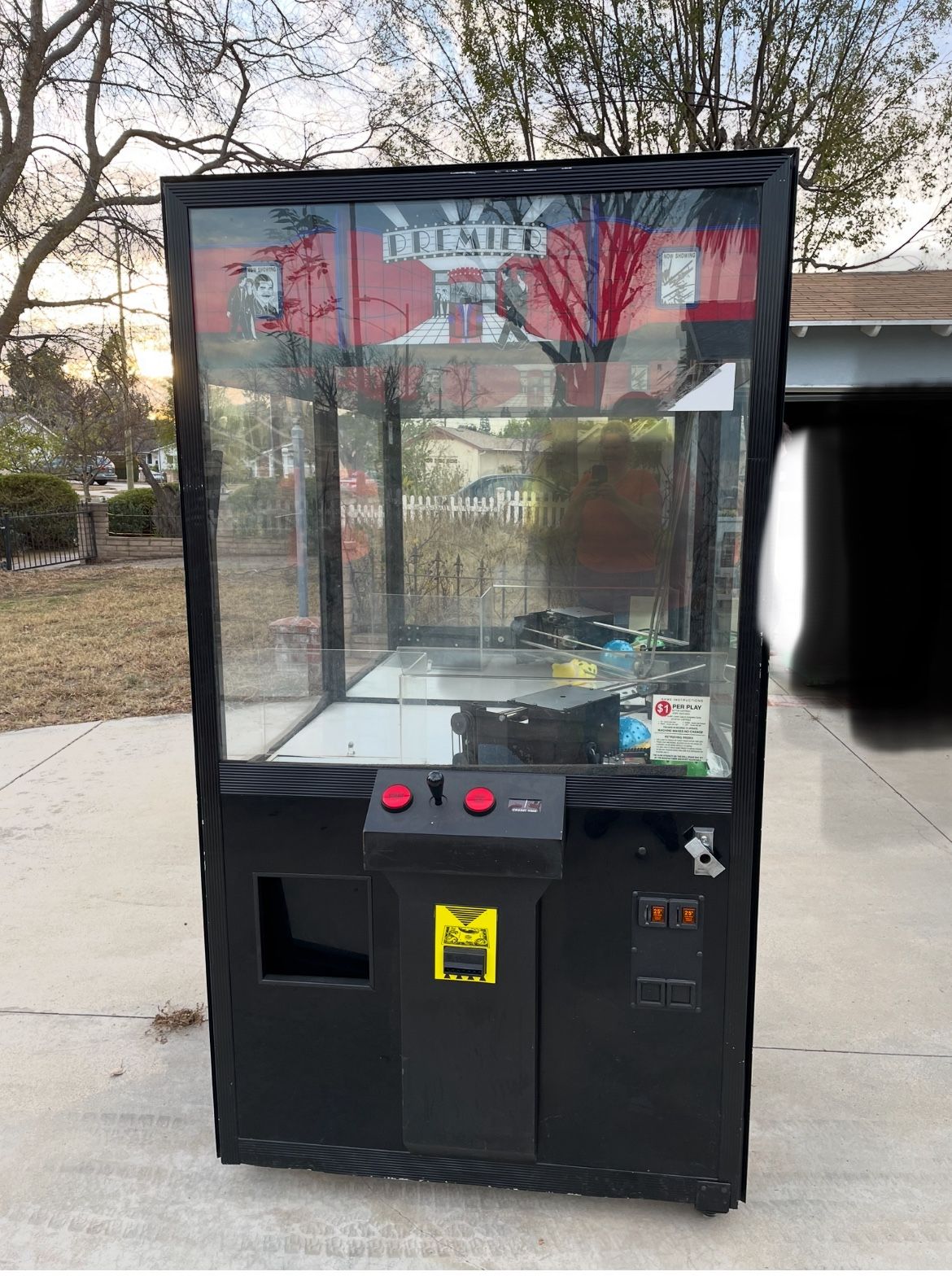Arcade Plushie, Claw Crane Machine