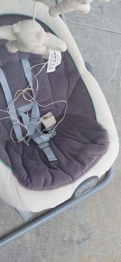 Graco Baby Bouncer Seat with Vibration