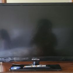 Sceptre TV ("32") and HP Laptop 