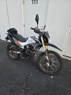 2025 CSC 250TT Enduro Motorcycle – Fixer Upper