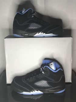 Air Jordan 5 Retro GS “Black Carolina / UNC” 2026 – Size 7Y – 440888 008