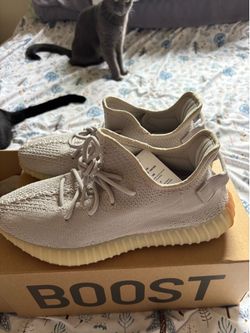 Yeezy 350 sesame 10.5 brand new