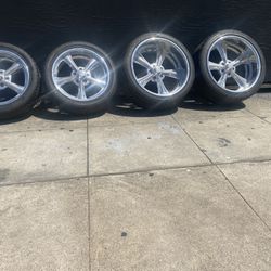Set 18/20 Staggered INTRO Wheels W Nitto Tires, 18x8 225/45/18, 20x 10 W275/35/20, Excellent Condition, 5x4 3/4 Chevy, Sell $3500.00