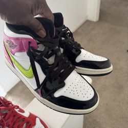 NIKE AIR JORDAN’S 