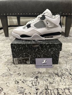 Air Jordan 4 Retro White Black Neutral Grey Size 11