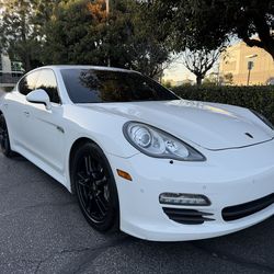 2012 Porsche Panamera