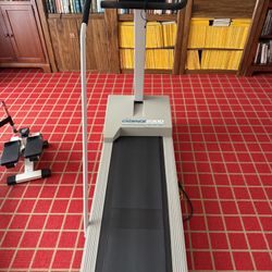 Cadence 2300 Treadmill