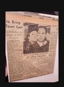 Old Vintage Bob Hope And  Dorothy Lamour Newspaper Clipping