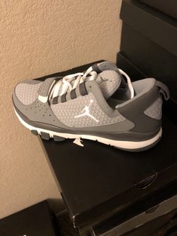 JORDAN size 9.5