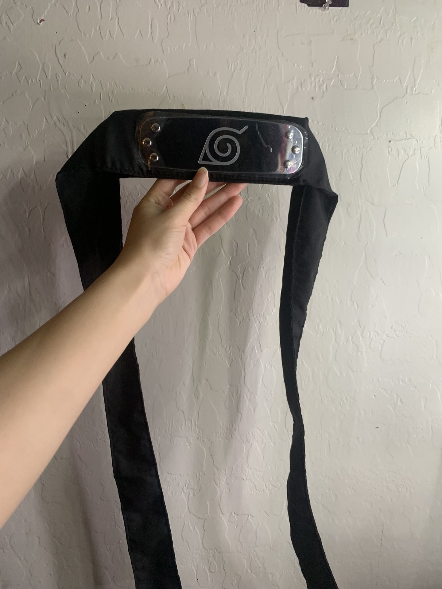 Real size Naruto, headband and keychain