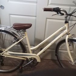 Schwinn Gateway Hybrid Fitness Bike, 700c Wheel, 7 Speeds, Cream