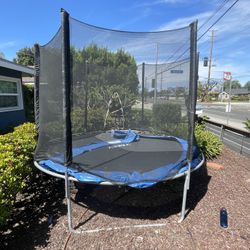 Free Trampoline 