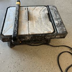 Small table saw