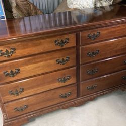 Hungerford “Sierra Cherry” Double Dresser w/ Mirror – Solid Wood, 8 Drawers