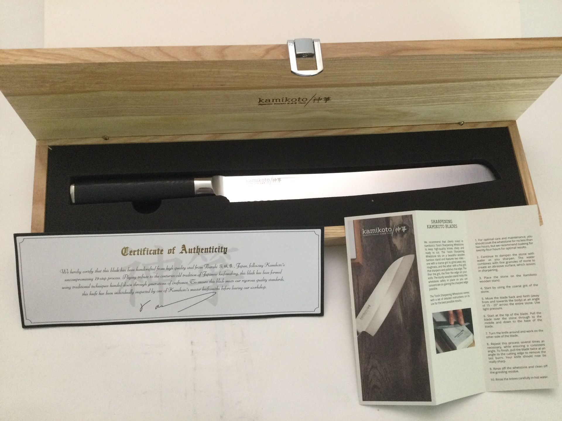 Kamikoto Nokogiriha Bread Knife
