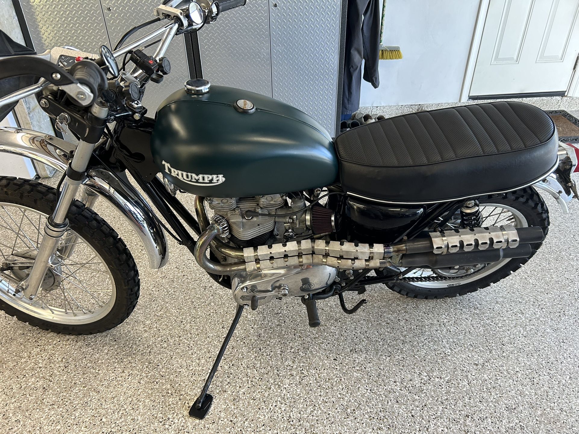 1979 Triumph T140