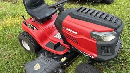 Troybilt 46in cut riding lawnmower